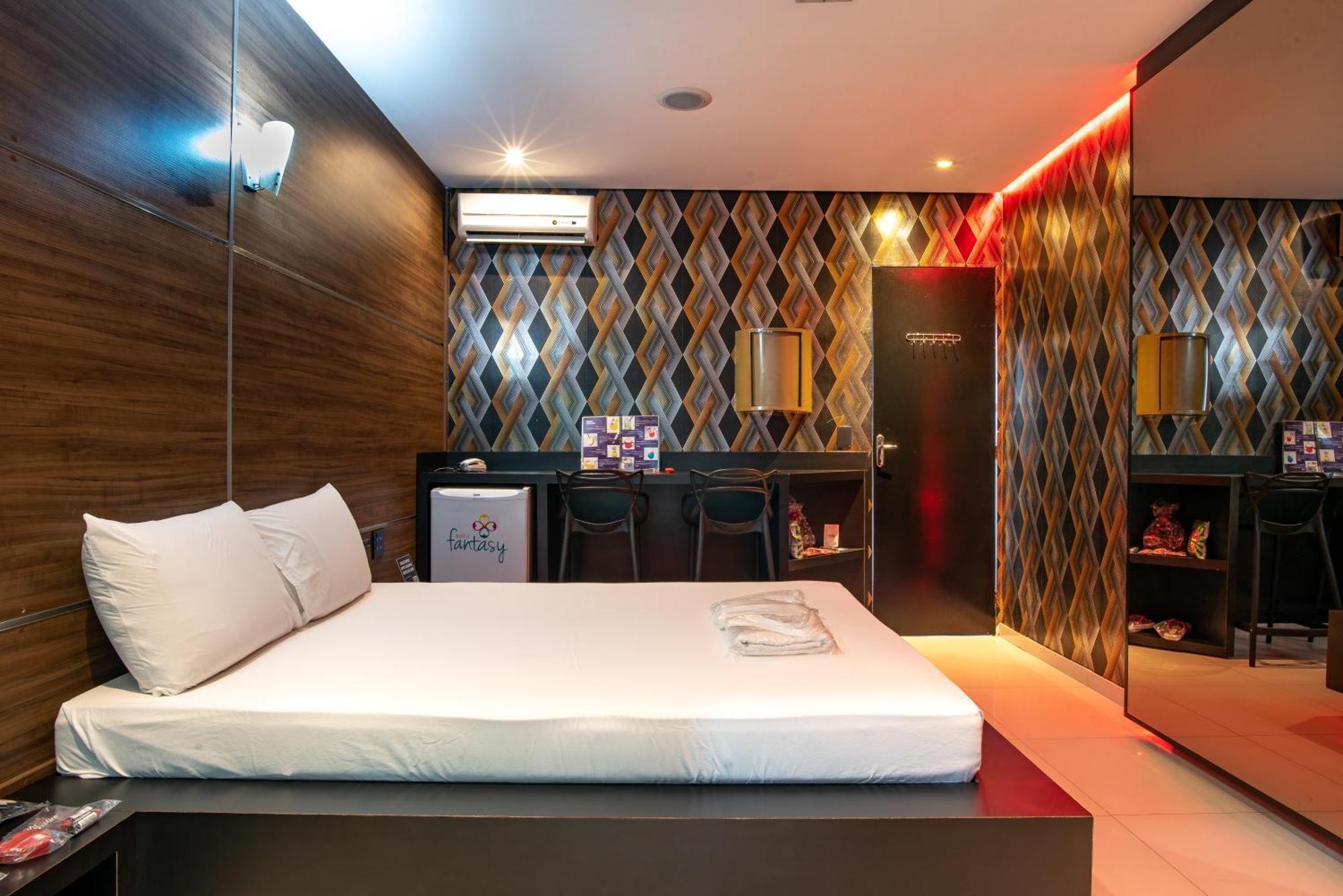 Motel Fantasy 3 (Adults Only) 벨루오리존치 외부 사진