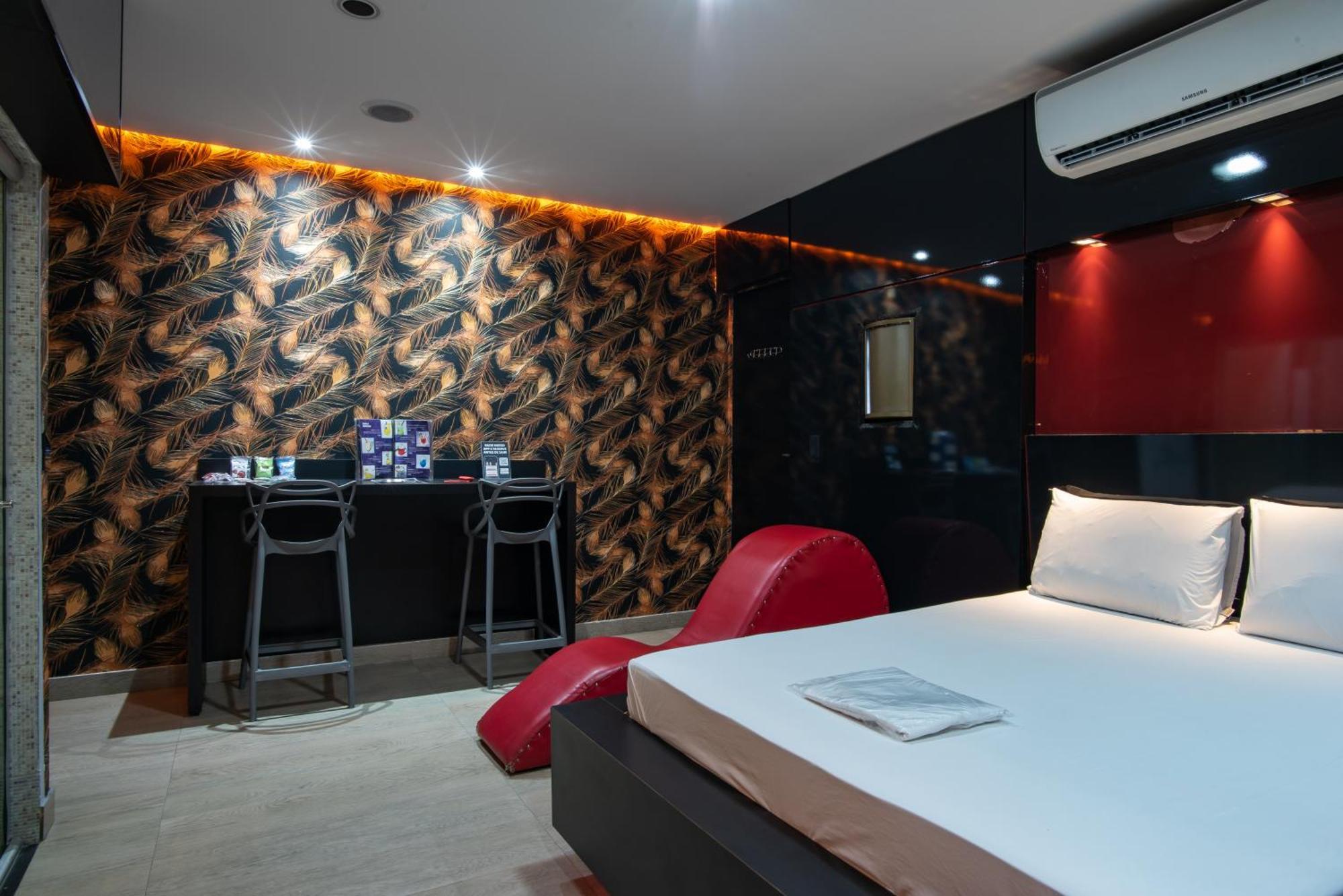 Motel Fantasy 3 (Adults Only) 벨루오리존치 외부 사진
