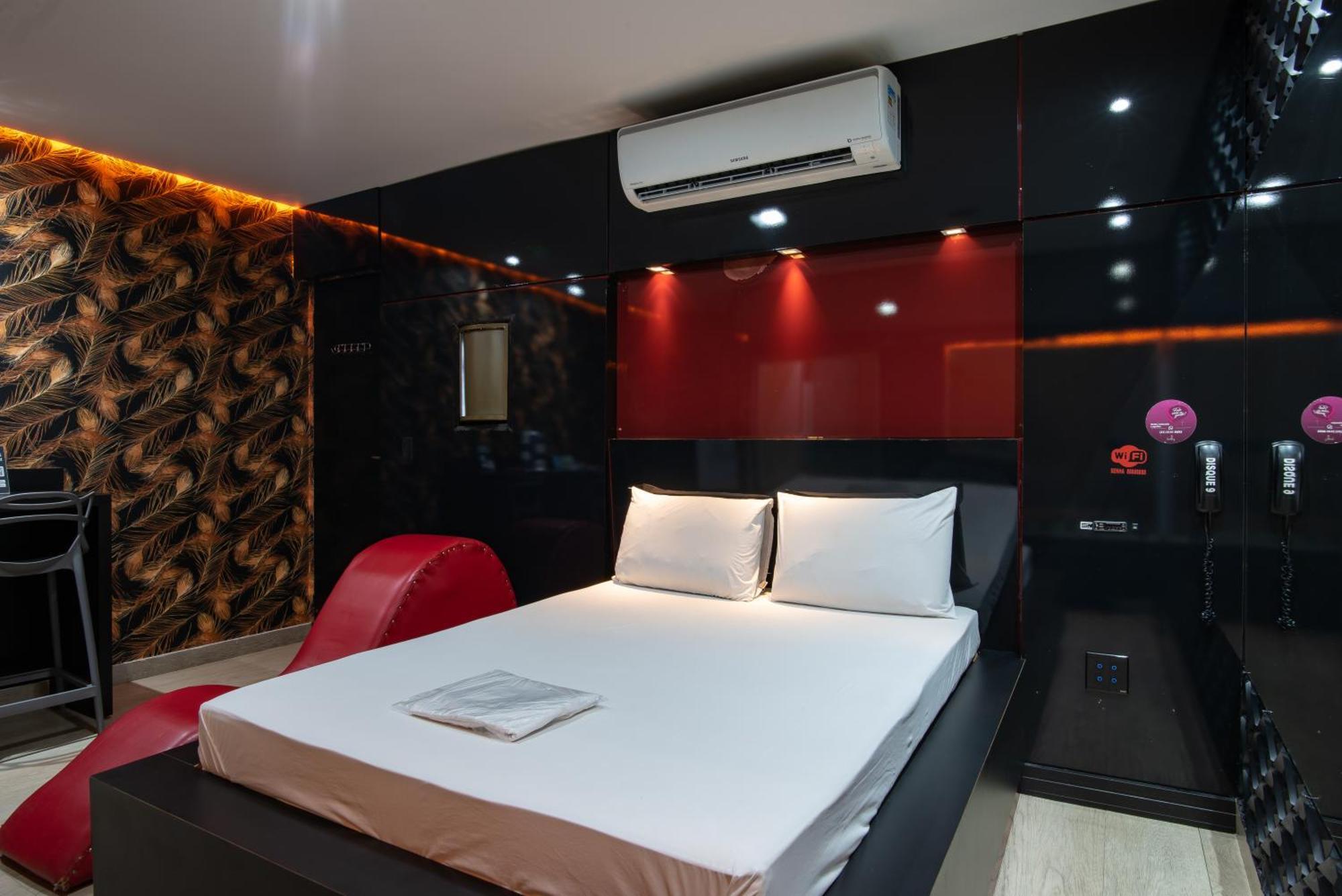 Motel Fantasy 3 (Adults Only) 벨루오리존치 외부 사진