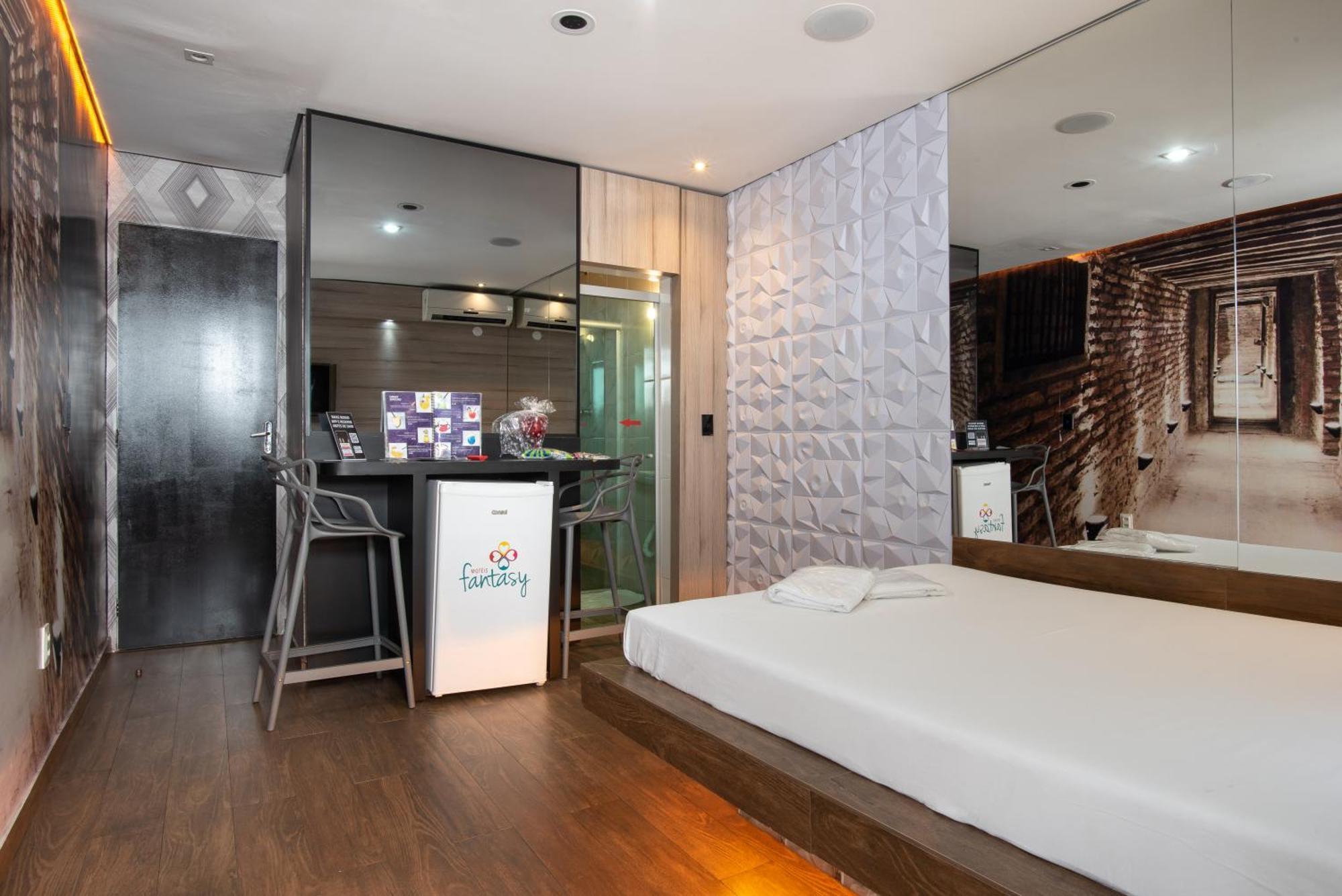 Motel Fantasy 3 (Adults Only) 벨루오리존치 외부 사진