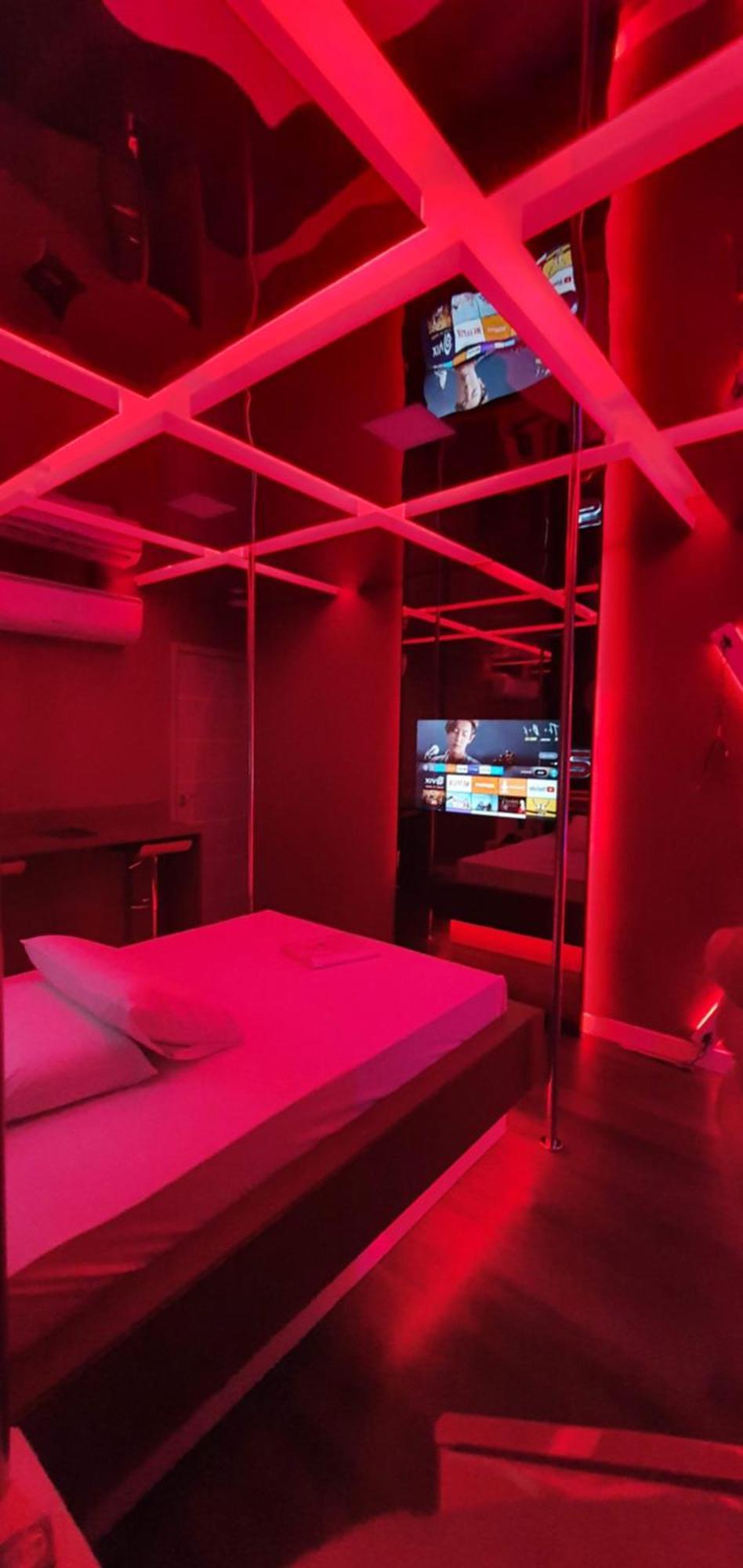Motel Fantasy 3 (Adults Only) 벨루오리존치 외부 사진